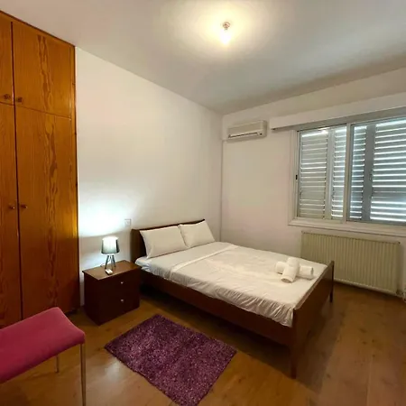 Comfort In - Aglantzia Rik ניקוסיה