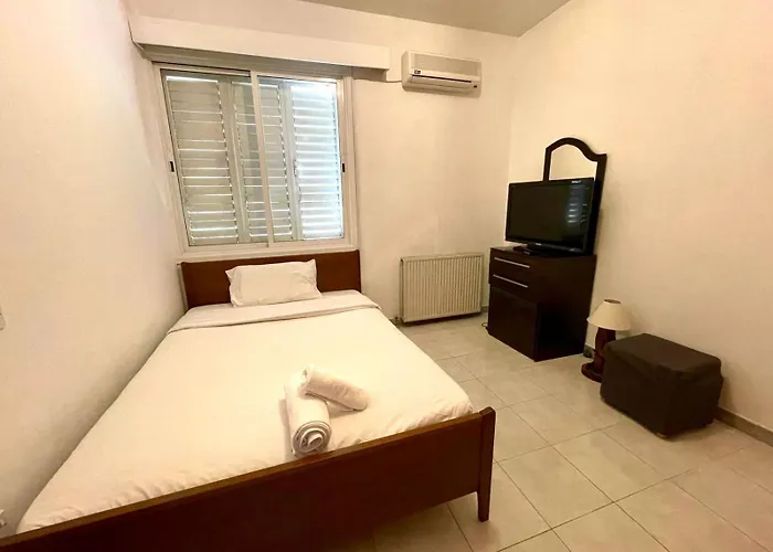 Comfort In - Aglantzia Rik * Nicosia