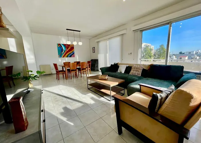 Comfort In - Aglantzia Rik Apartmán *