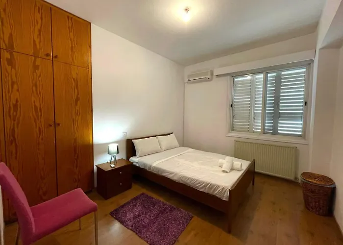 Comfort In - Aglantzia Rik Nikósie