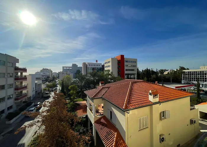 Comfort In - Aglantzia Rik Nikósie